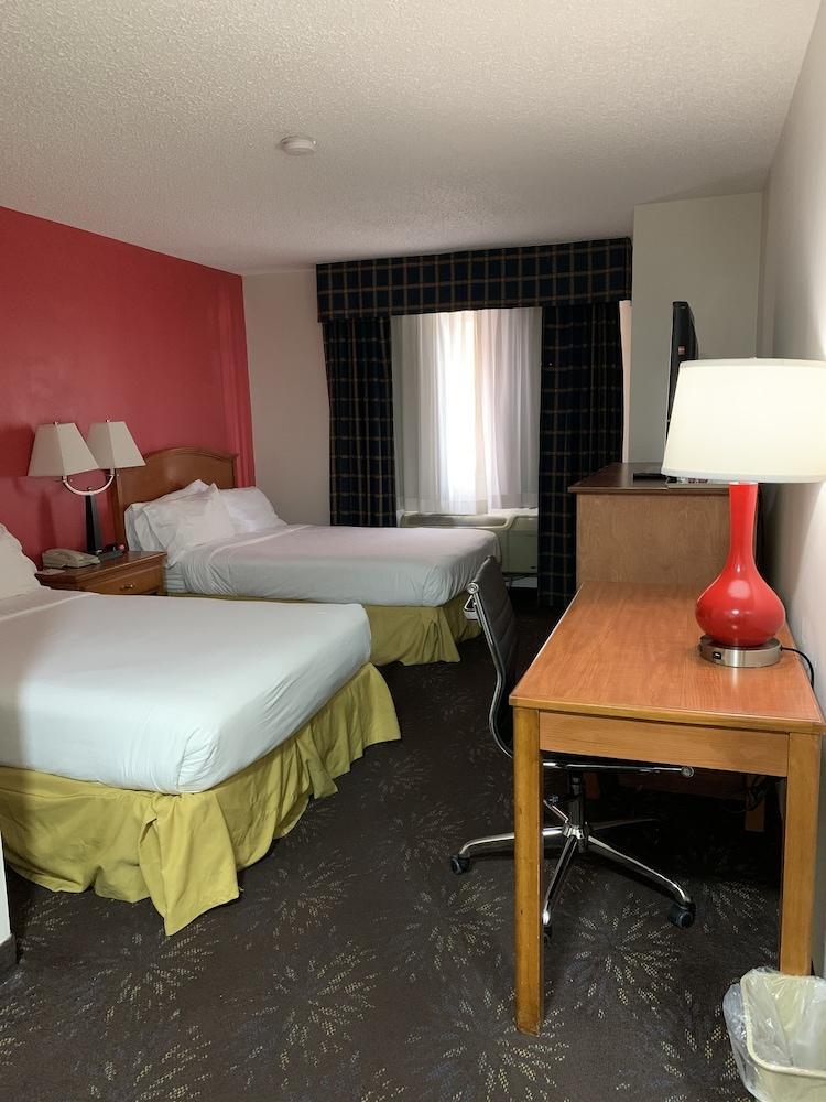 Hotel Ramada By Wyndham Santa Fé