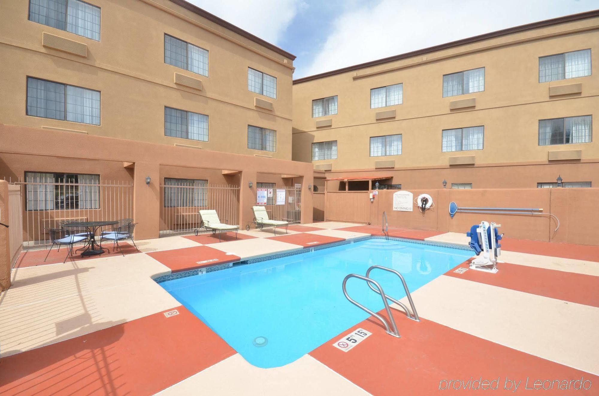Ramada By Wyndham 3* Santa Fé