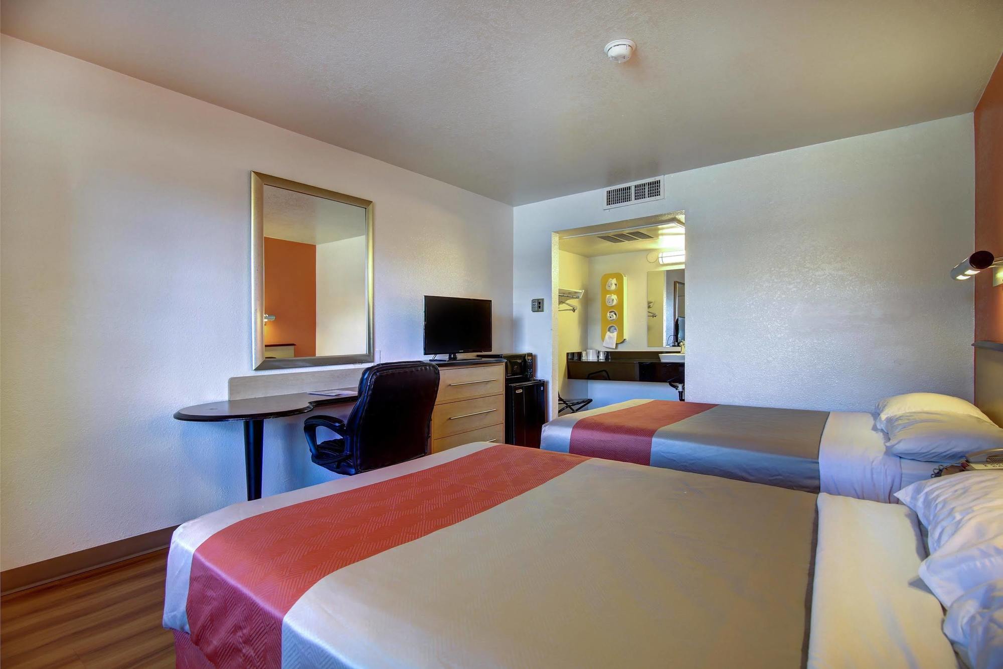 Hotel Ramada By Wyndham Santa Fé